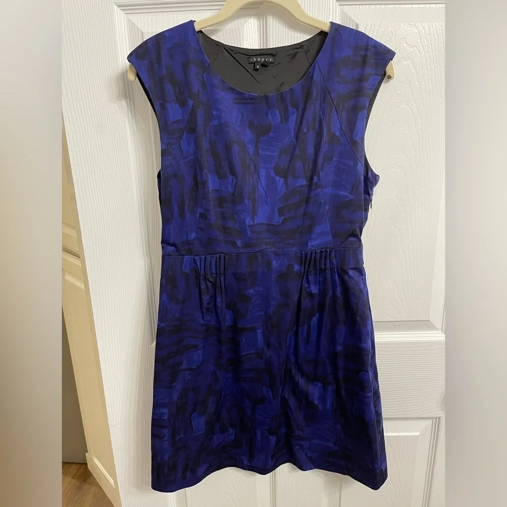 Theory Shyann dress in Blue and Black Brushstroke pattern size 8. NWOT